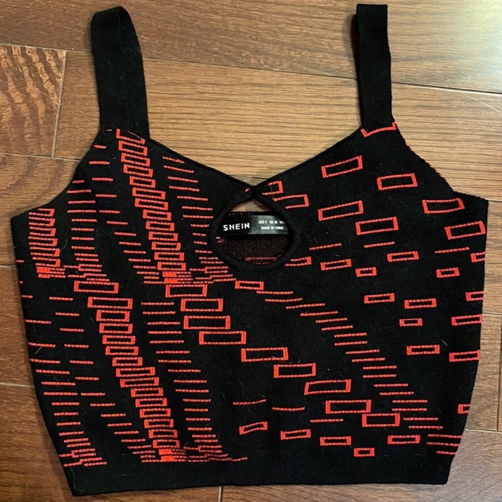 Red Geo Keyhole Crop Tank Top